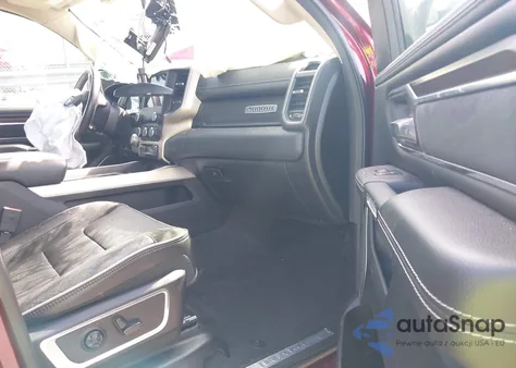 2021 Ram 1500 Laramie z USA, uszkodzony, nr VIN 1C6SRFDT0MN715141